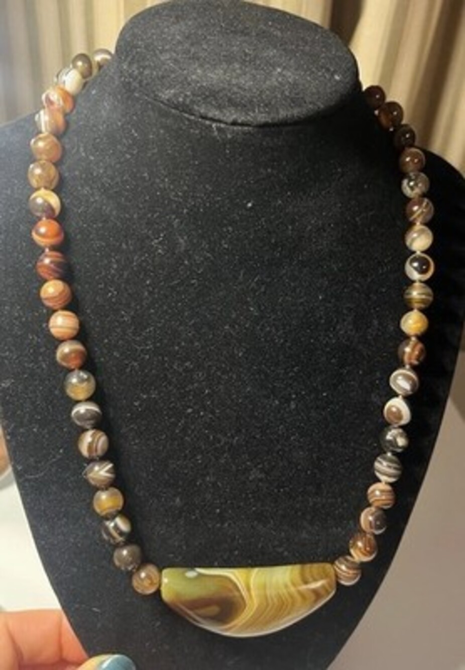 Banded Agate Necklace With Sterling With Large Agate Stone And  Silver Clasp.